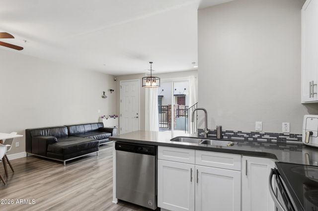 1406 W MAIN Street 102, Mesa, AZ 85201