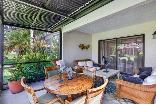 539 NW 36th Avenue, Deerfield Beach, FL 33442