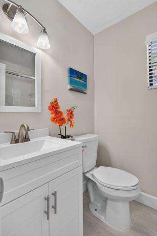 539 NW 36th Avenue, Deerfield Beach, FL 33442