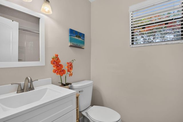 539 NW 36th Avenue, Deerfield Beach, FL 33442