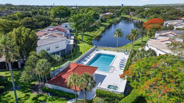 539 NW 36th Avenue, Deerfield Beach, FL 33442