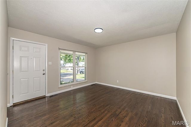 11848 Foxwood Drive, Maryland Heights, MO 63043