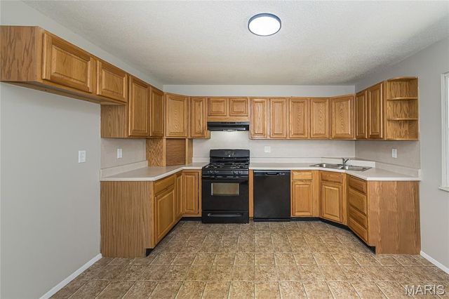 11848 Foxwood Drive, Maryland Heights, MO 63043