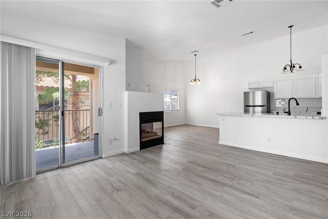 2110 Los Feliz Street 2015, Las Vegas, NV 89156