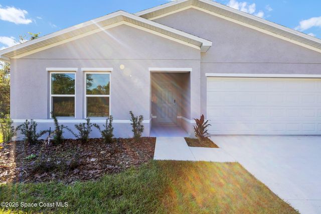 810 Darlington Avenue SW, Palm Bay, FL 32908