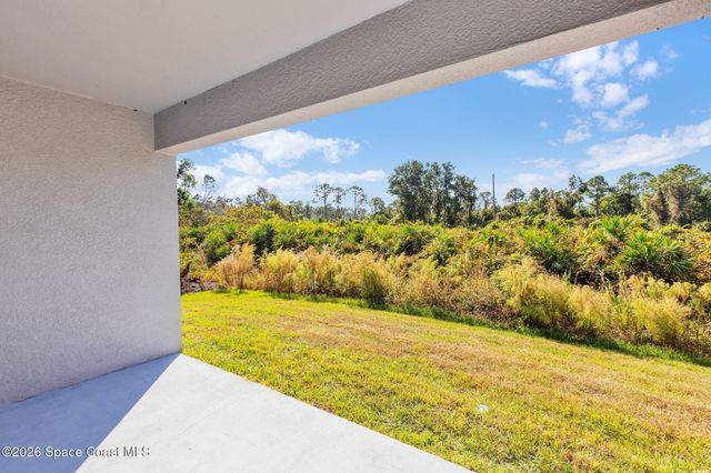 810 Darlington Avenue SW, Palm Bay, FL 32908