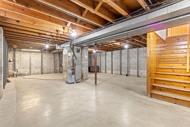 6061 S 19th STREET, Milwaukee, WI 53221