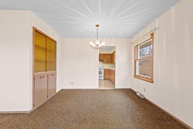 6061 S 19th STREET, Milwaukee, WI 53221