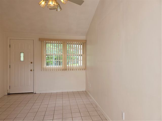 105 Longview Drive, Cranston, RI 02920