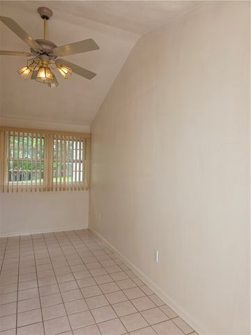 105 Longview Drive, Cranston, RI 02920