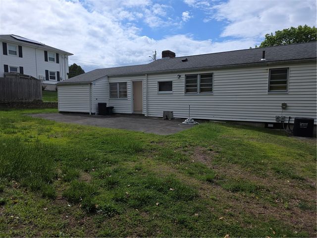 105 Longview Drive, Cranston, RI 02920