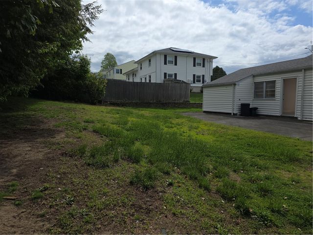 105 Longview Drive, Cranston, RI 02920