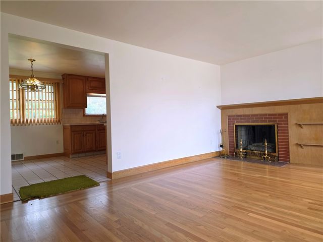 105 Longview Drive, Cranston, RI 02920