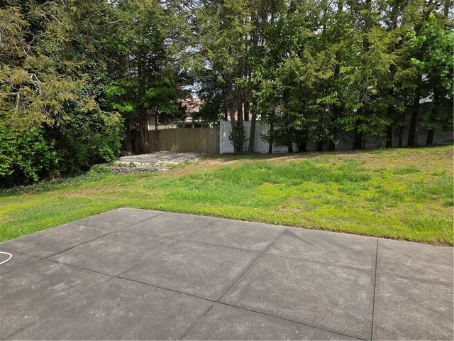 105 Longview Drive, Cranston, RI 02920