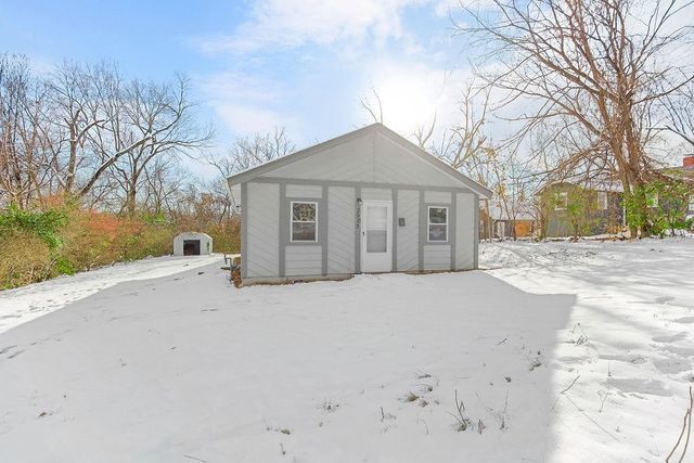 2915 E 77th Terrace, Kansas City, MO 64132