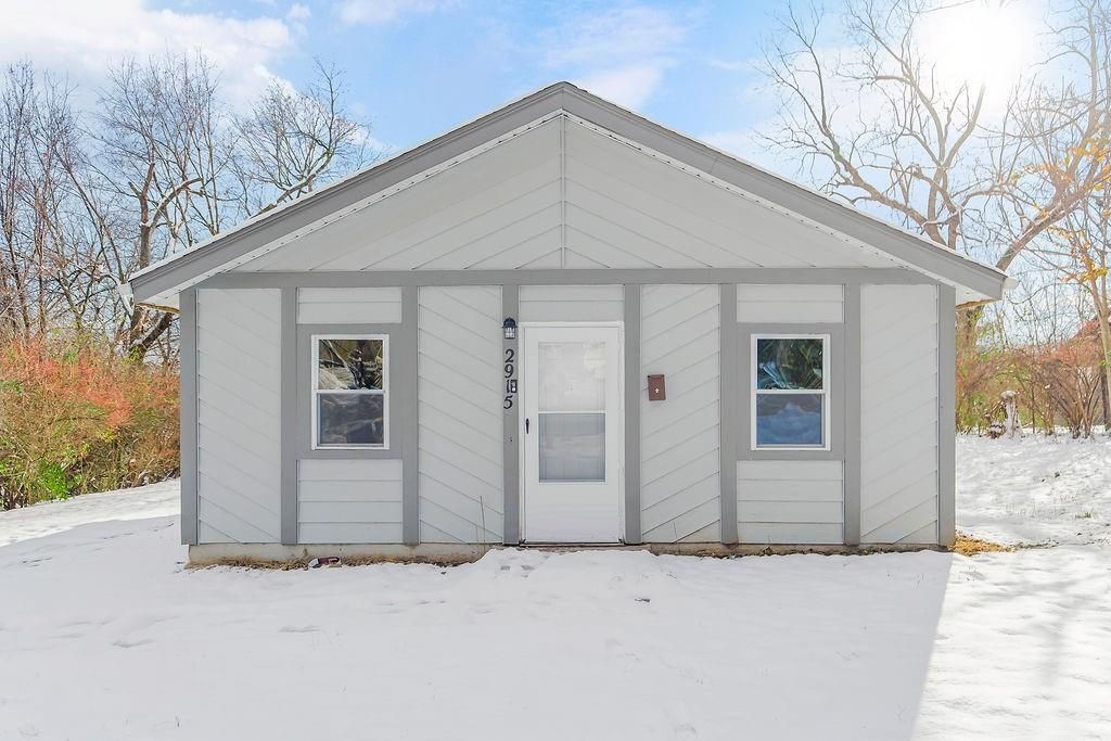 2915 E 77th Terrace, Kansas City, MO 64132