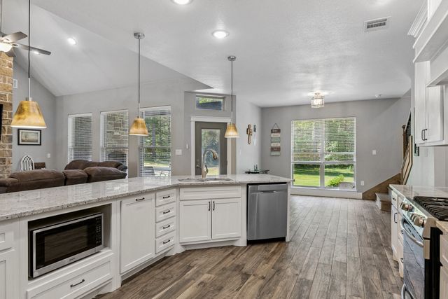 234 County Rd 2309, Mineola, TX 75773