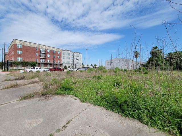 1424 Strand Street, Galveston, TX 77550