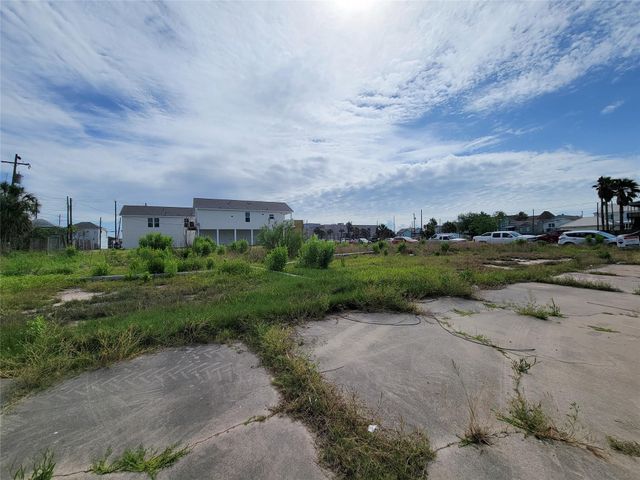 1424 Strand Street, Galveston, TX 77550