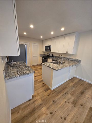 22 Exeter 23, Irvine, CA 92612