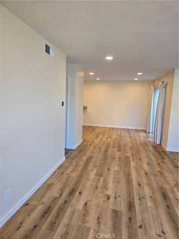 22 Exeter 23, Irvine, CA 92612