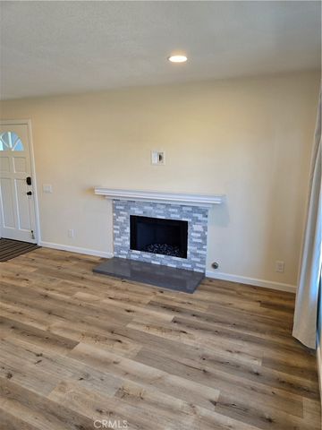 22 Exeter 23, Irvine, CA 92612