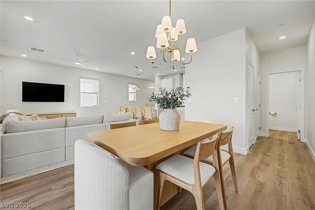 1575 Crested Eagle Street, Las Vegas, NV 89138