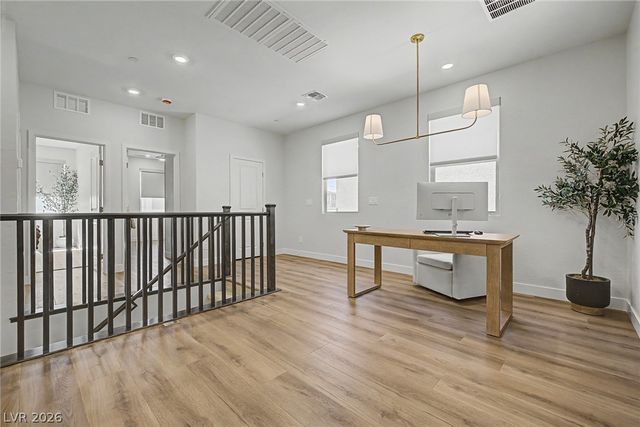 1575 Crested Eagle Street, Las Vegas, NV 89138
