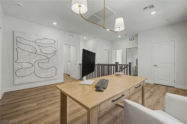 1575 Crested Eagle Street, Las Vegas, NV 89138