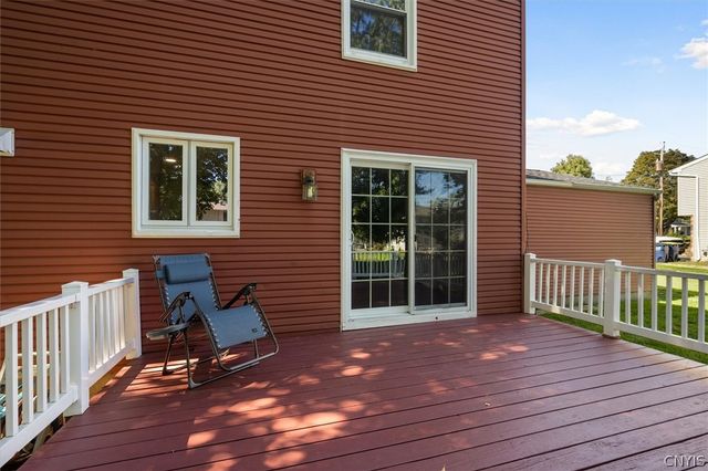 122 Smokey Hollow Rd, Lysander, NY 13027