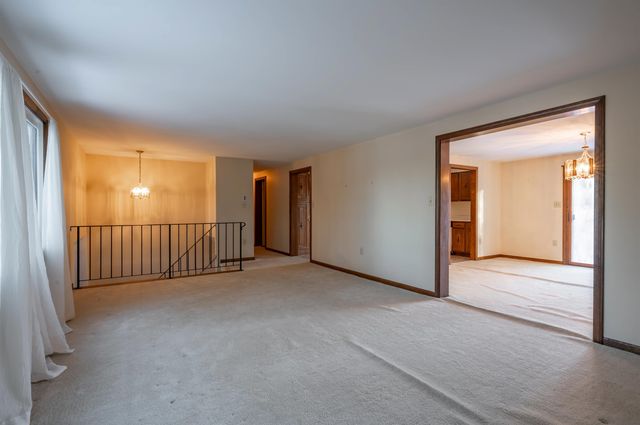 4 Brookside Terrace, Nashua, NH 03060