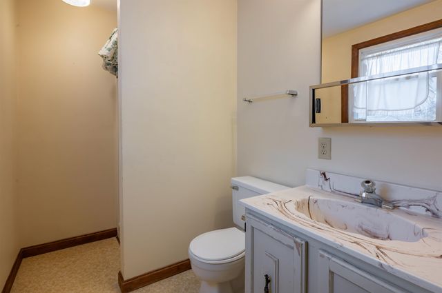 4 Brookside Terrace, Nashua, NH 03060