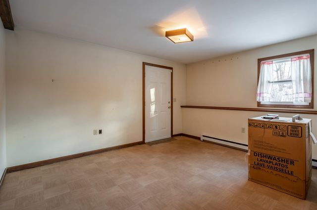 4 Brookside Terrace, Nashua, NH 03060