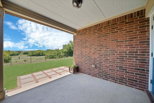 15925 Blaketree Drive, Fort Worth, TX 76177