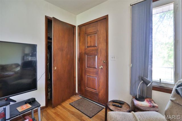 732 E Lake Drive, Edwardsville, IL 62025