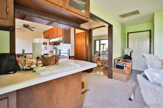 732 E Lake Drive, Edwardsville, IL 62025
