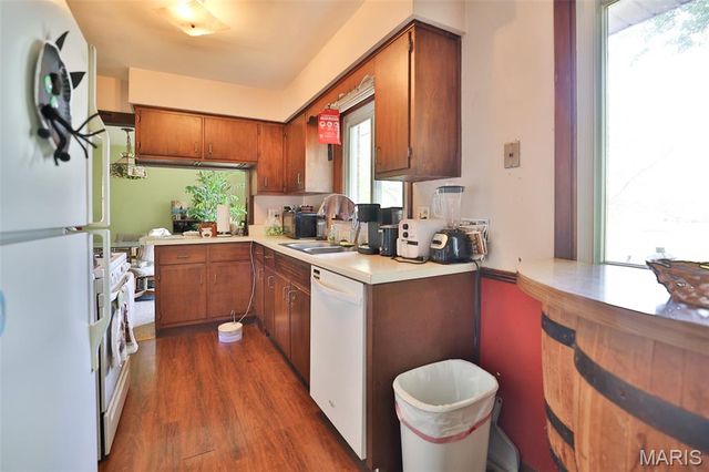 732 E Lake Drive, Edwardsville, IL 62025