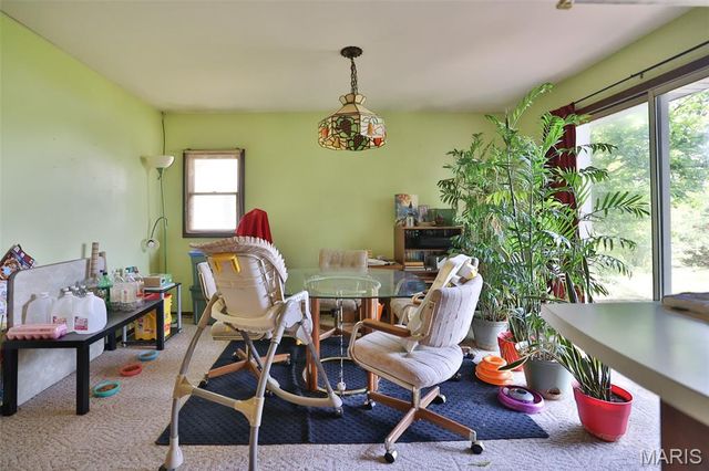 732 E Lake Drive, Edwardsville, IL 62025