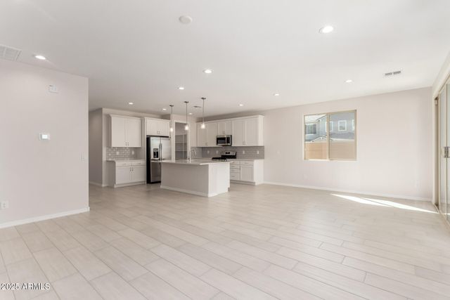 5036 W ROUNDHOUSE Road, Laveen, AZ 85339