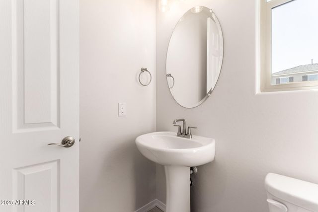 5036 W ROUNDHOUSE Road, Laveen, AZ 85339