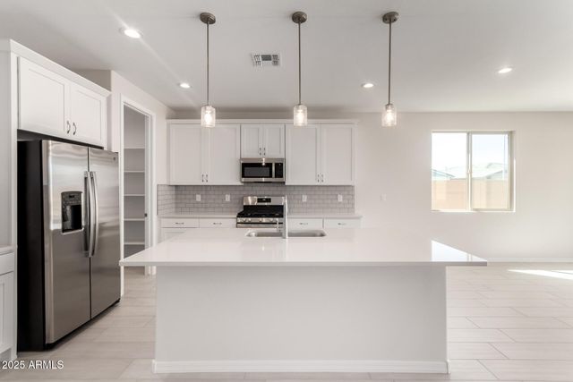 5036 W ROUNDHOUSE Road, Laveen, AZ 85339