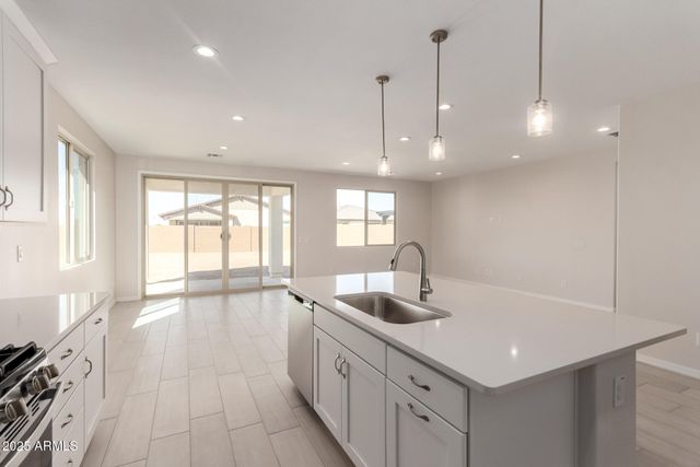 5036 W ROUNDHOUSE Road, Laveen, AZ 85339