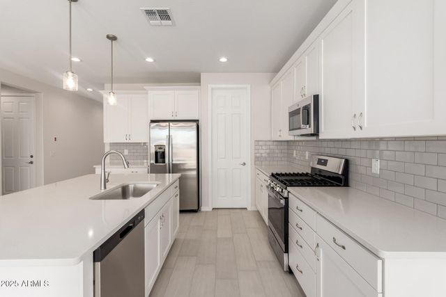 5036 W ROUNDHOUSE Road, Laveen, AZ 85339