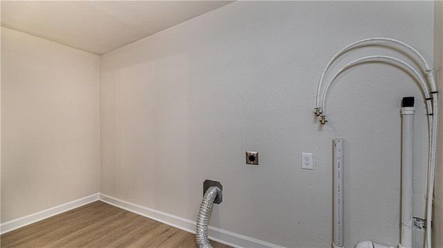 4000 Oakley Avenue, Kansas City, MO 64130