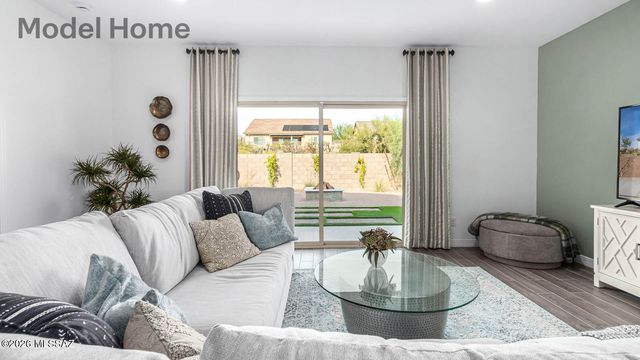 771 W Calle Lupa, Sahuarita, AZ 85629