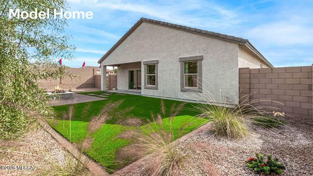 771 W Calle Lupa, Sahuarita, AZ 85629