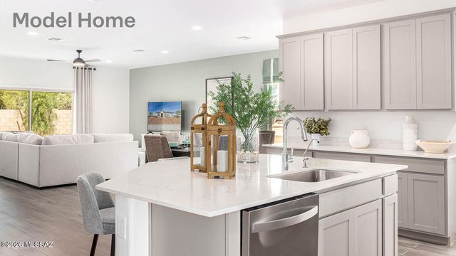 771 W Calle Lupa, Sahuarita, AZ 85629