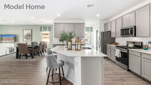 771 W Calle Lupa, Sahuarita, AZ 85629