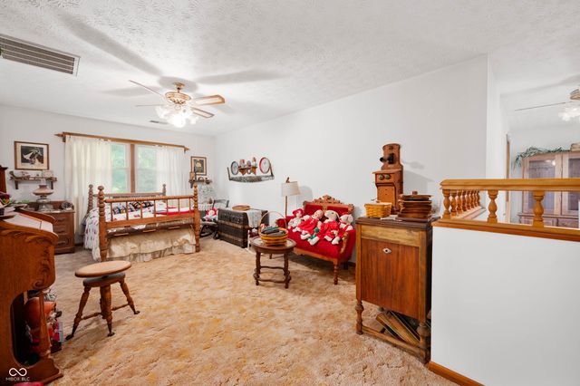 5081 N 500 W, Fairland, IN 46126