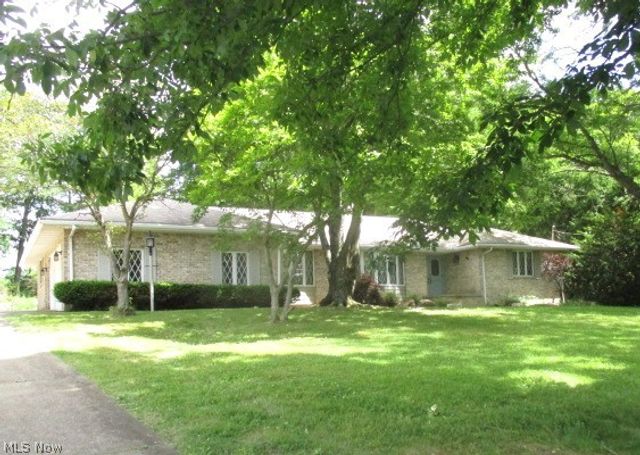 3916 Fairway Drive, Canfield, OH 44406